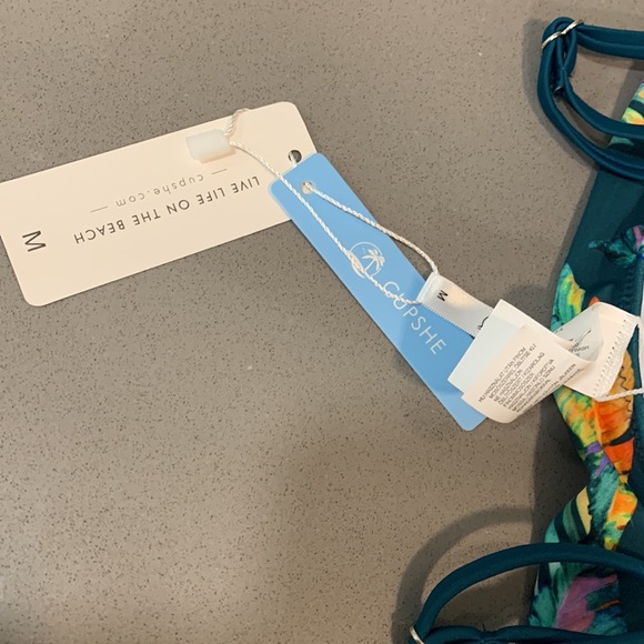 Tropical Leafy Moulded One-Piece Swimsuit Cupshe - Picture 7 of 8